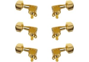 Clavijas de afinación doradas. Disposición 3+3 radio 15:1