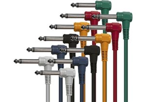 Juego de 6 cables patch. 60 cm de largo. Jack mono macho a jack mono macho. Conectores acodados