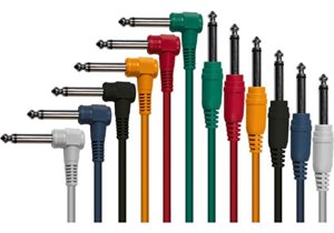 Juego de 6 cables patch de colores. 90 cm de largo. Jack mono macho a jack mono macho. 1 conector a
